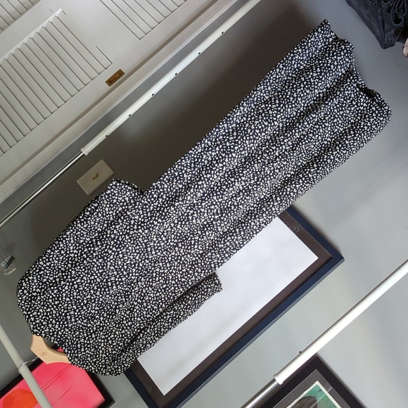 VTG puff-sleeve, drop-waist maxi-dress. Amazing print and fit! - Picture 4 of 4